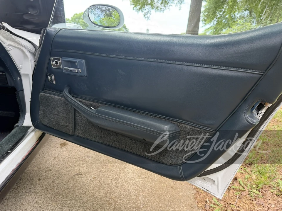 1982 Chevrolet Corvette C3 - Image 20 of 23