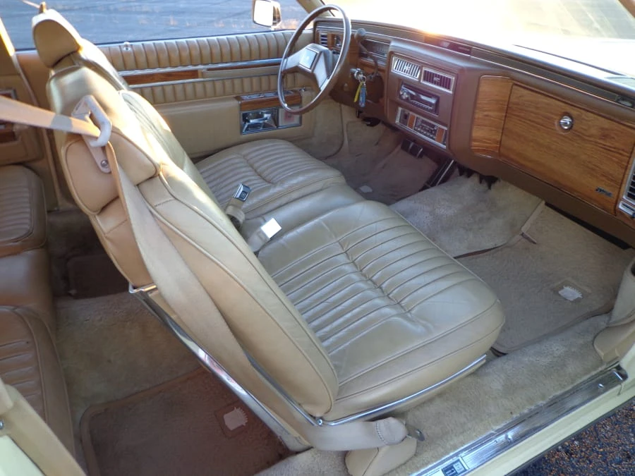 1982 Cadillac DeVille 5th Gen - Image 4 of 8