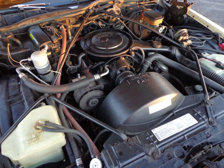 1982 Cadillac DeVille 5th Gen - Image 5 of 8