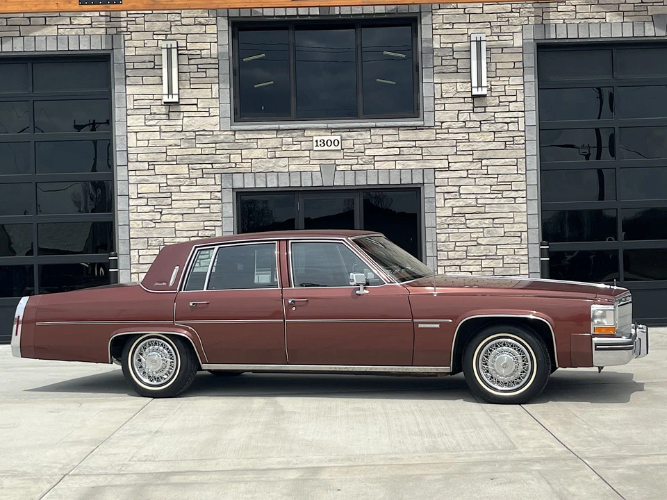 1982 Cadillac DeVille 5th Gen - Image 11 of 31