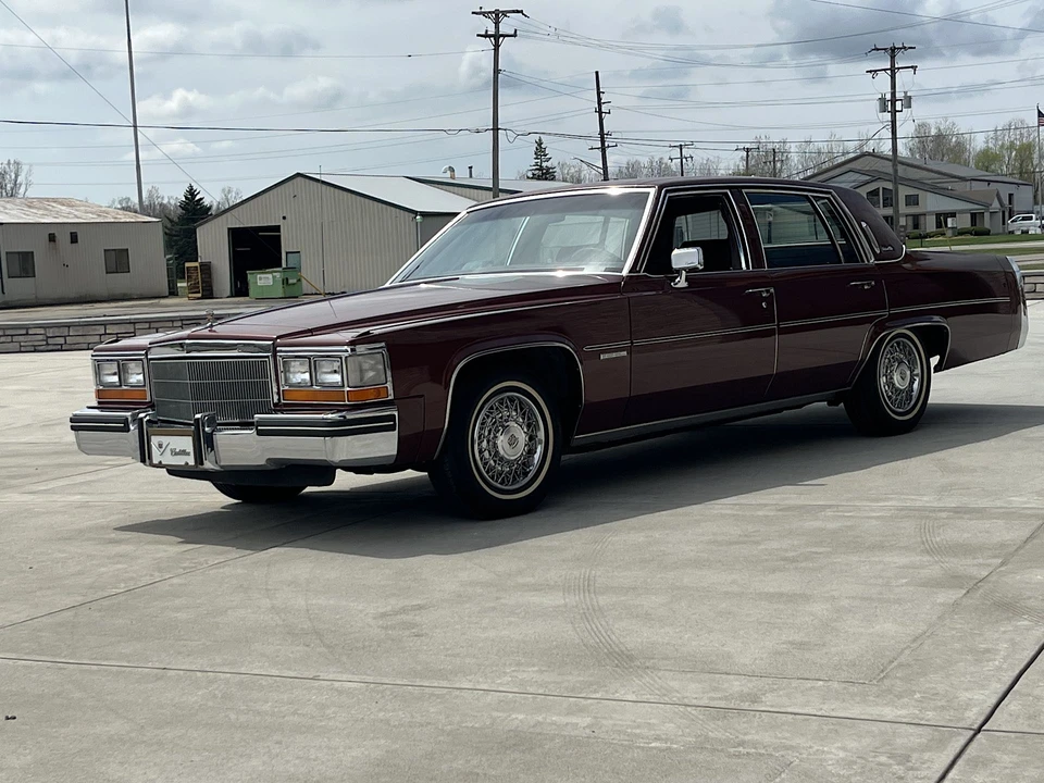 1982 Cadillac DeVille 5th Gen - Image 16 of 31