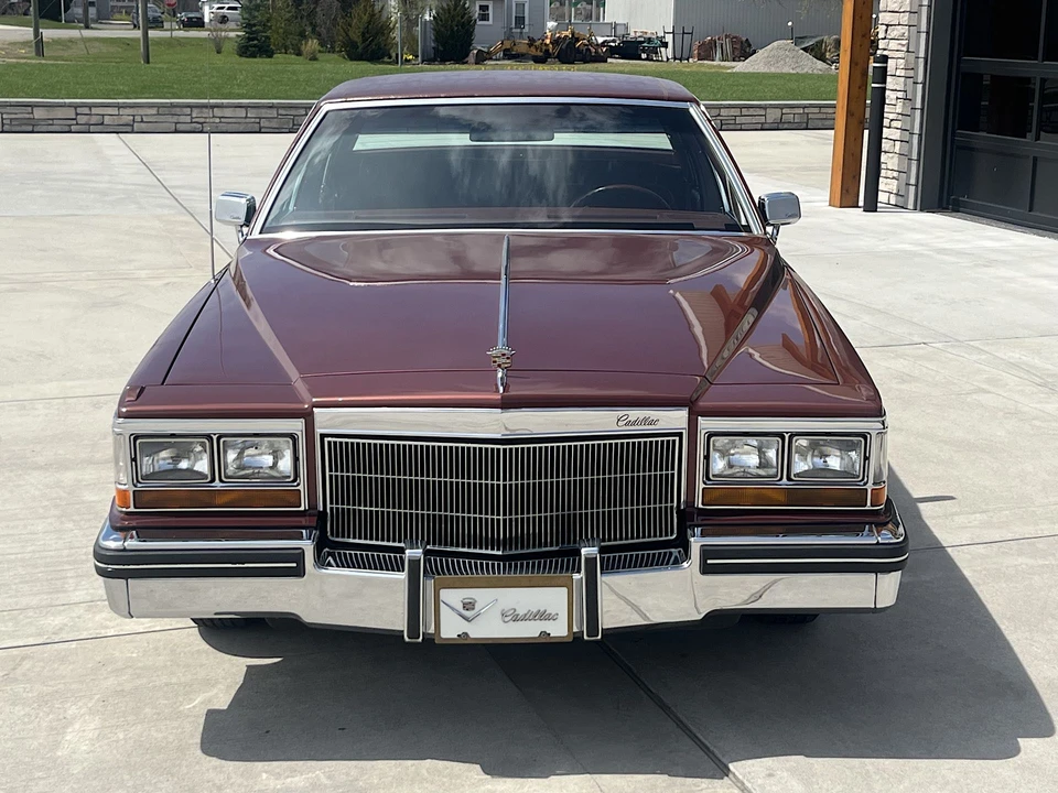 1982 Cadillac DeVille 5th Gen - Image 7 of 31