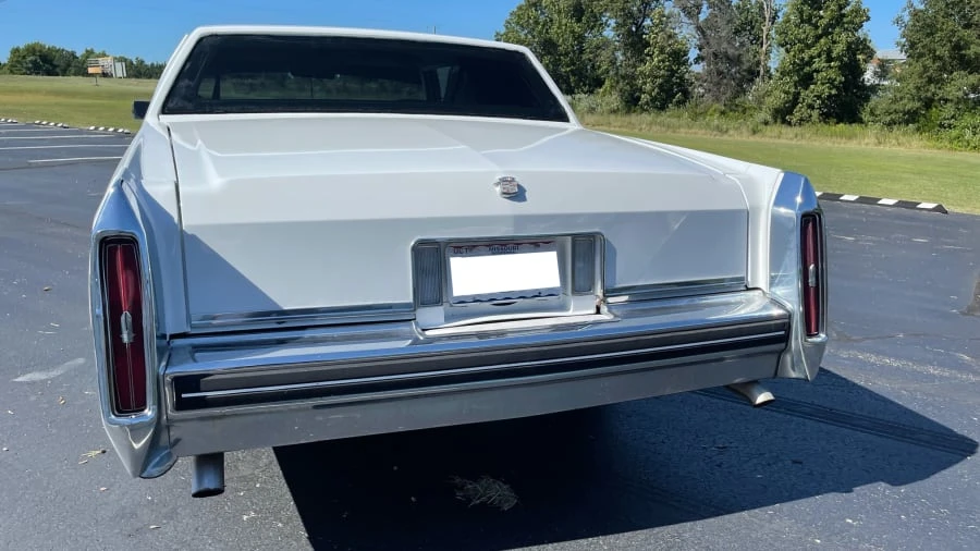 1982 Cadillac DeVille 5th Gen - Image 9 of 9