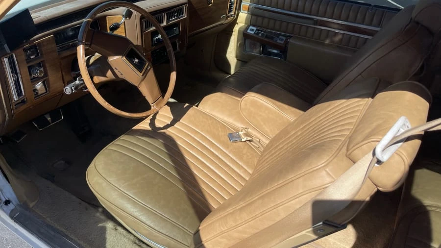 1982 Cadillac DeVille 5th Gen - Image 3 of 9