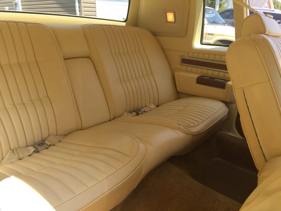 1982 Cadillac DeVille 5th Gen - Image 6 of 12