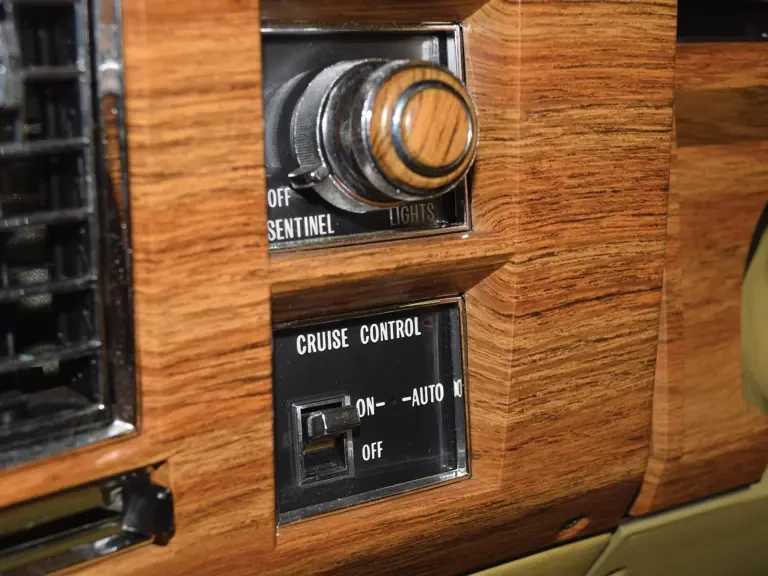 1982 Cadillac Fleetwood - Image 12 of 23