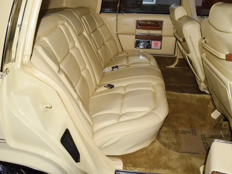 1982 Cadillac Fleetwood - Image 14 of 23