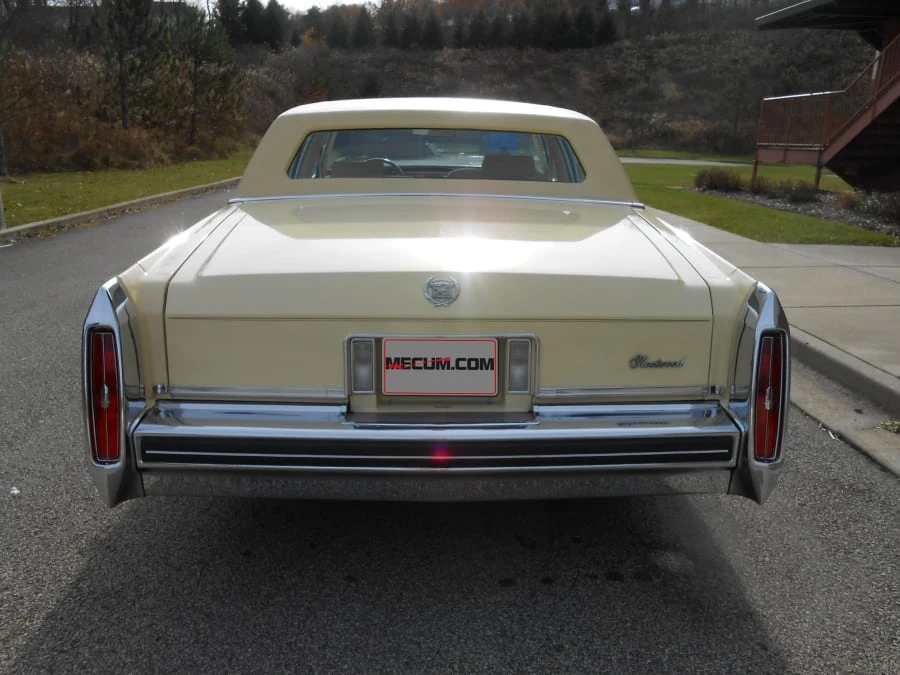1982 Cadillac Fleetwood - Image 3 of 12