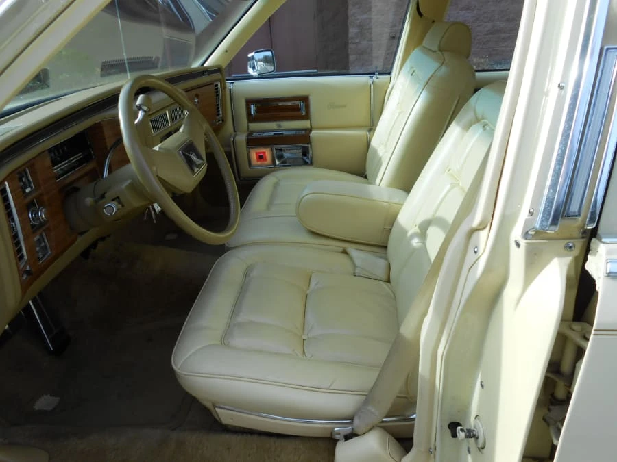 1982 Cadillac Fleetwood - Image 4 of 12
