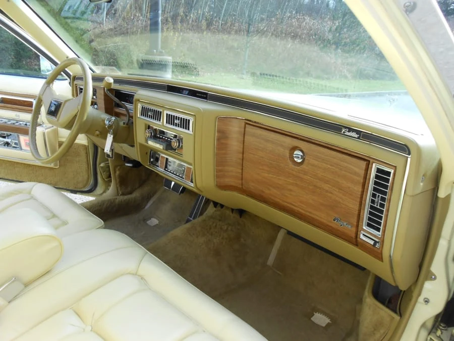 1982 Cadillac Fleetwood - Image 6 of 12