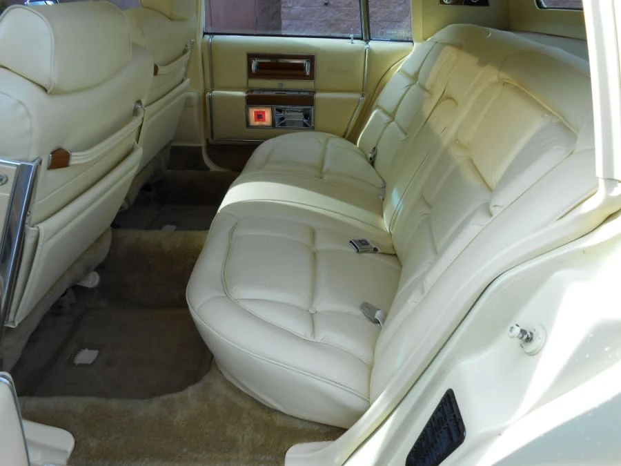 1982 Cadillac Fleetwood - Image 8 of 12