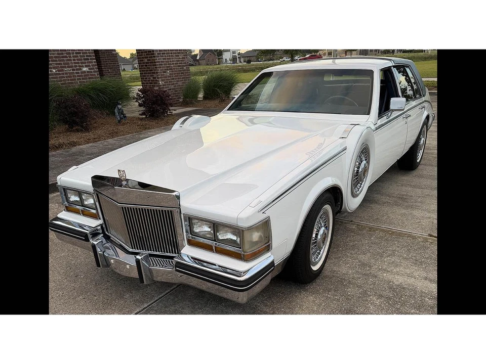 1982 Cadillac Seville - Image 2 of 20