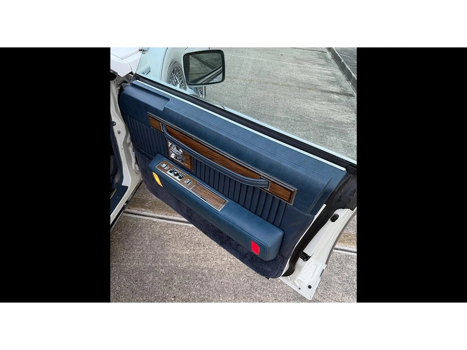 1982 Cadillac Seville - Image 11 of 20