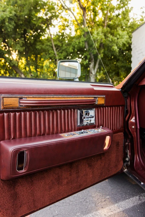 1982 Cadillac Seville - Image 26 of 31