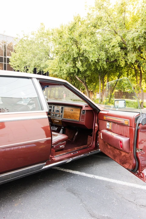 1982 Cadillac Seville - Image 27 of 31