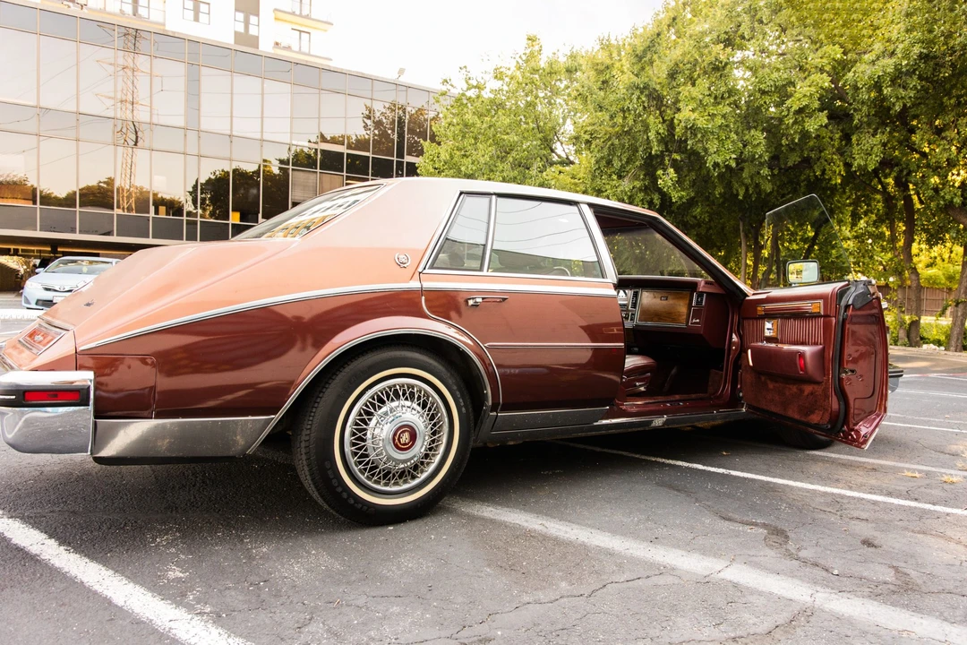 1982 Cadillac Seville - Image 12 of 31
