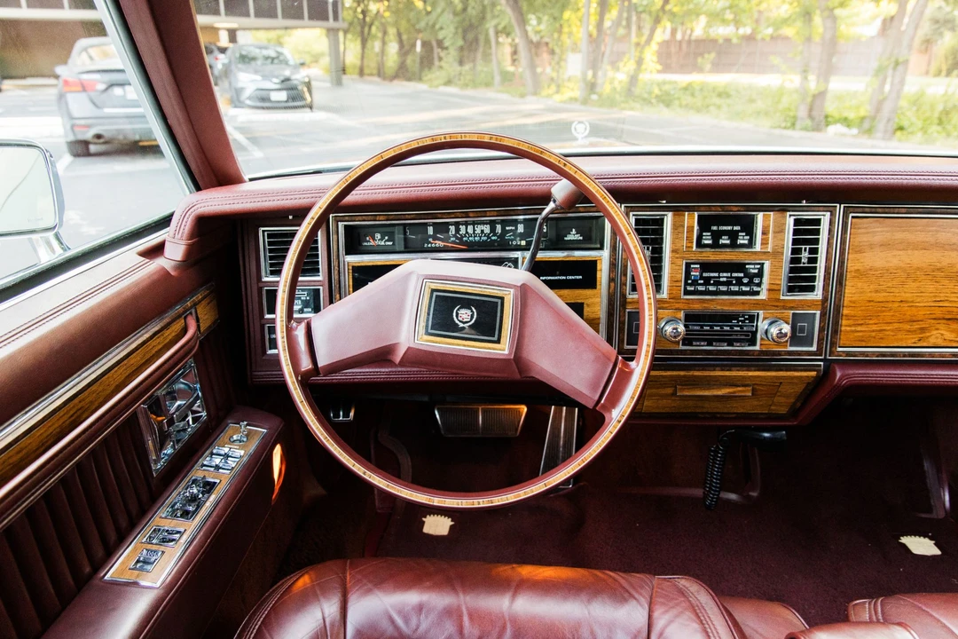 1982 Cadillac Seville - Image 31 of 31