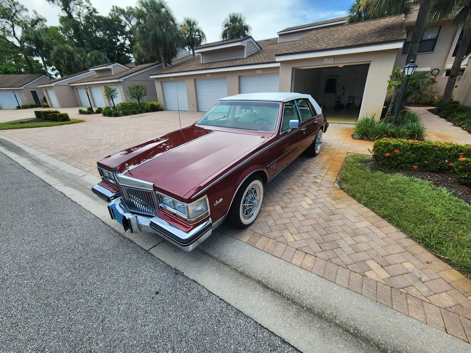 1982 Cadillac Seville - Image 25 of 31