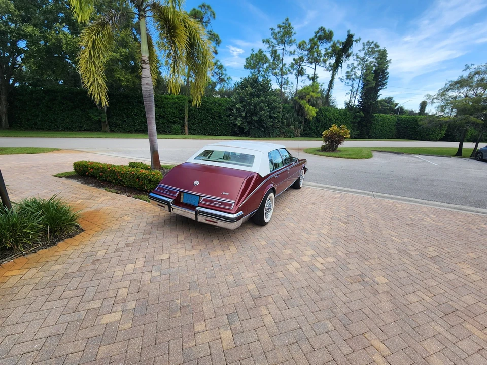 1982 Cadillac Seville - Image 31 of 31