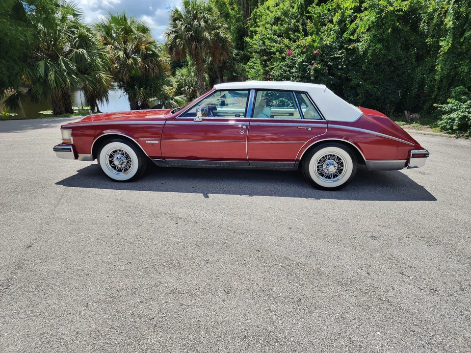 1982 Cadillac Seville - Image 22 of 31