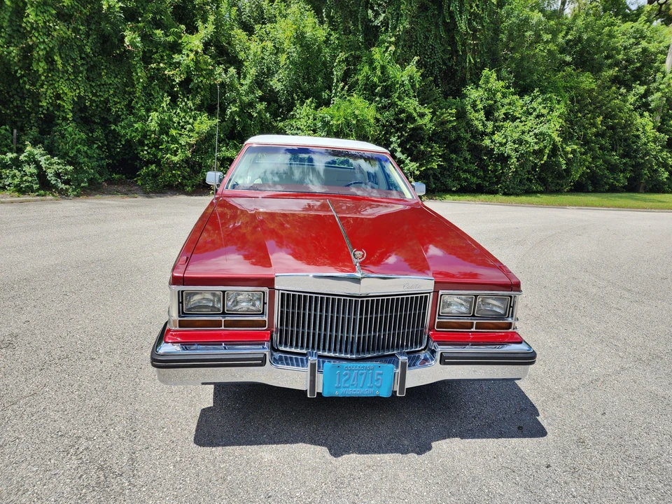 1982 Cadillac Seville - Image 10 of 31