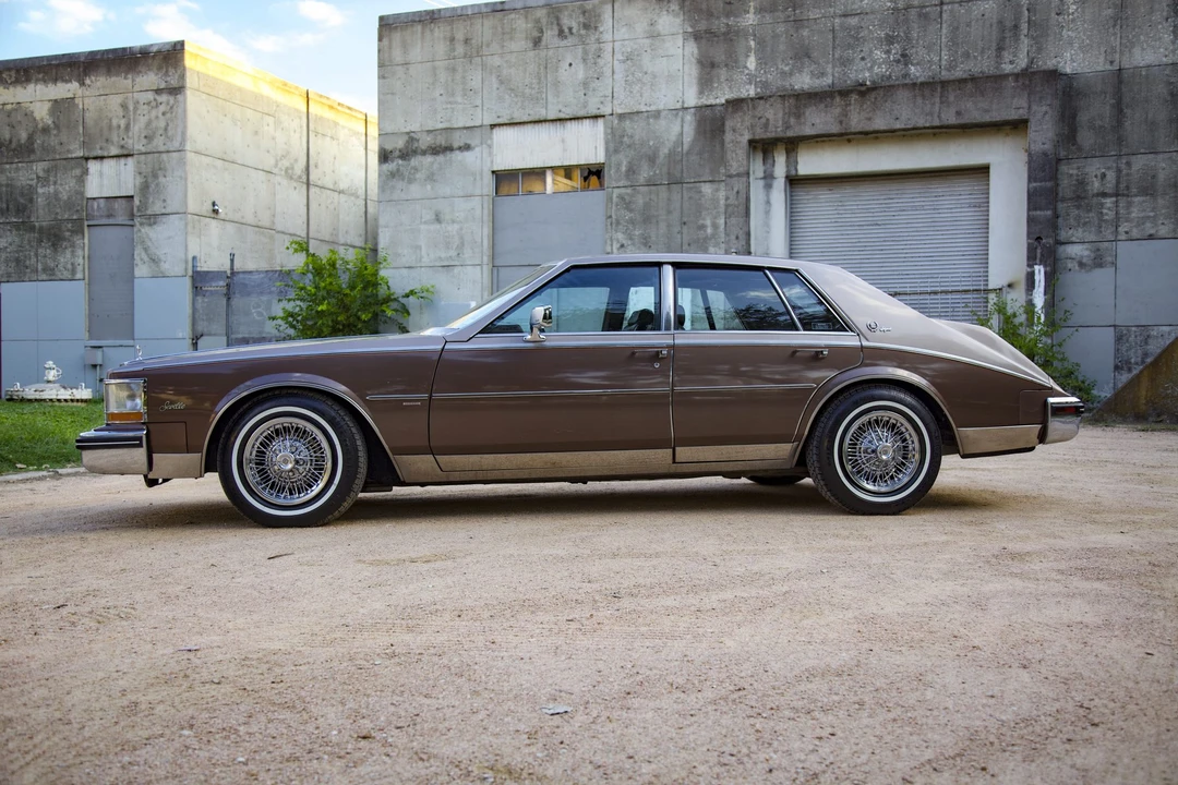 1982 Cadillac Seville - Image 8 of 31