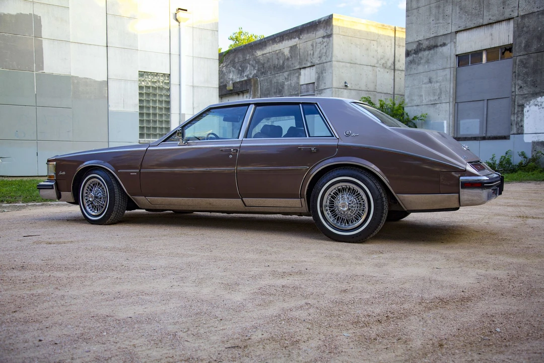 1982 Cadillac Seville - Image 9 of 31
