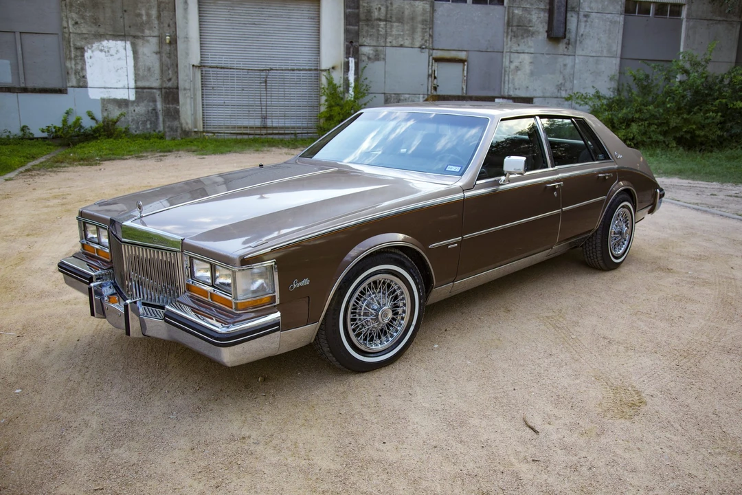 1982 Cadillac Seville - Image 5 of 31