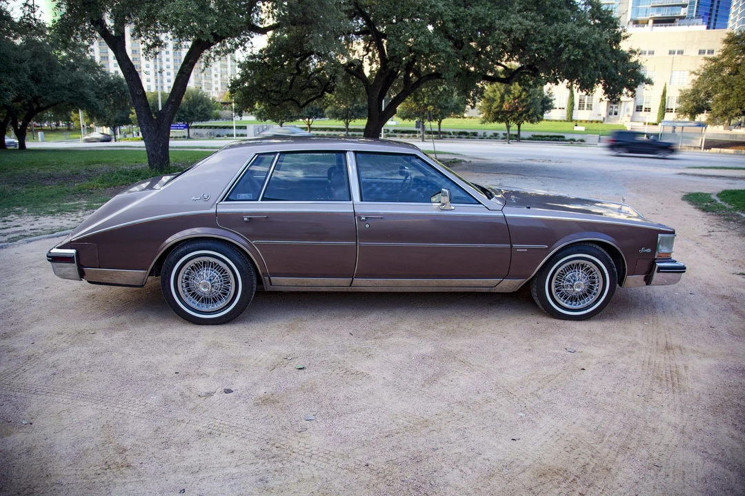 1982 Cadillac Seville - Image 17 of 31