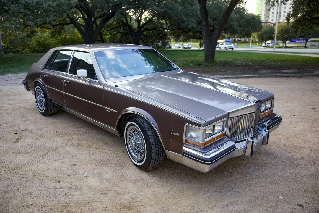 1982 Cadillac Seville - Image 19 of 31