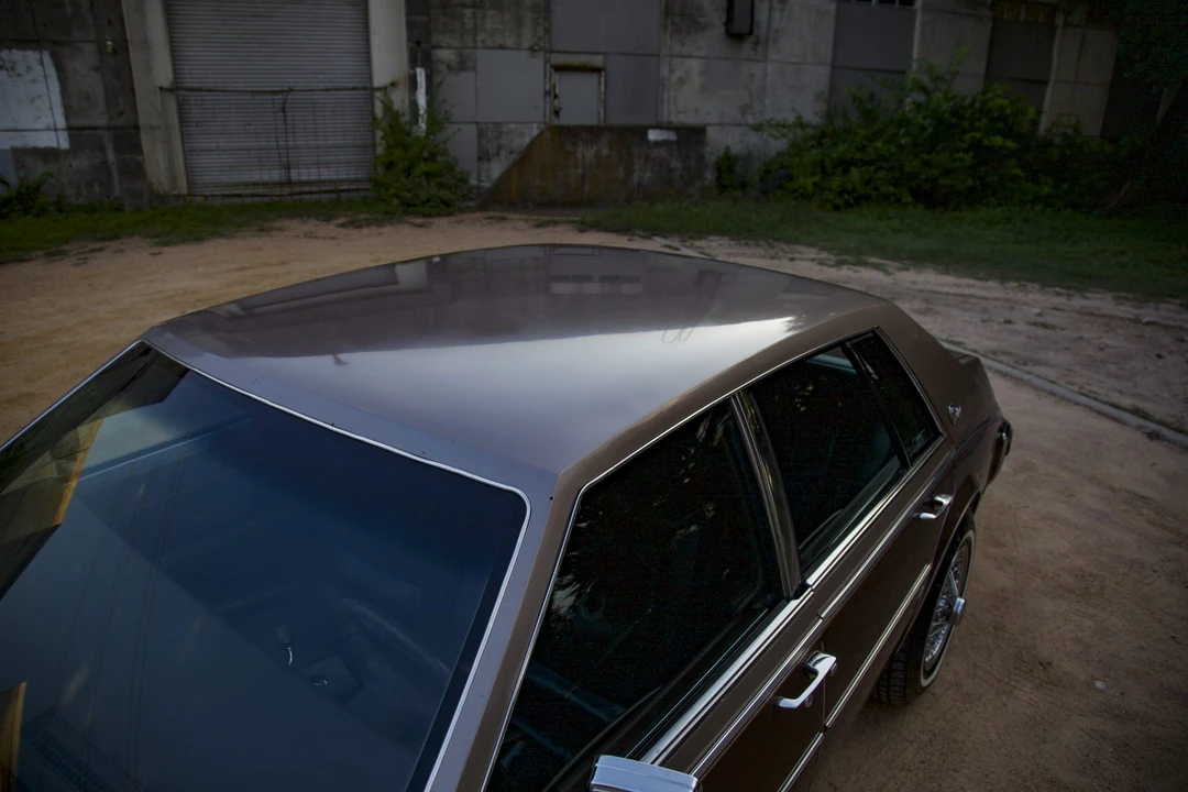 1982 Cadillac Seville - Image 28 of 31