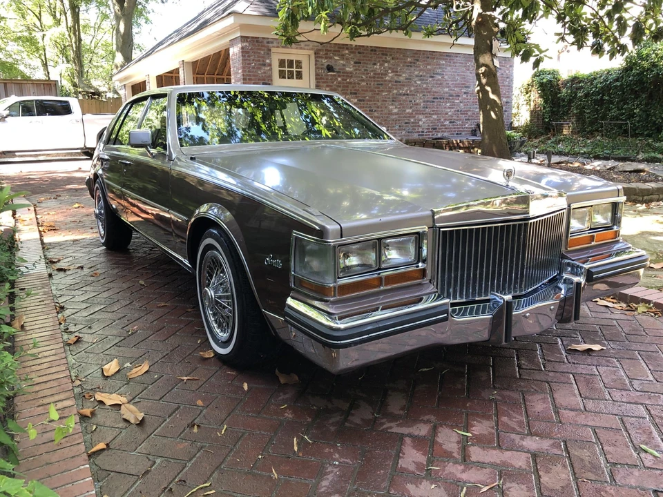 1982 Cadillac Seville - Image 9 of 31