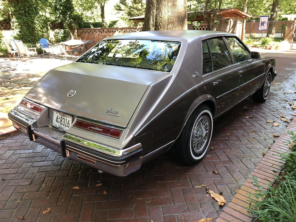 1982 Cadillac Seville - Image 7 of 31