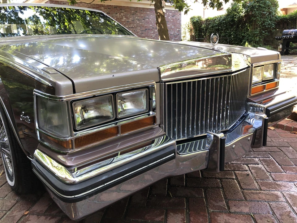 1982 Cadillac Seville - Image 27 of 31