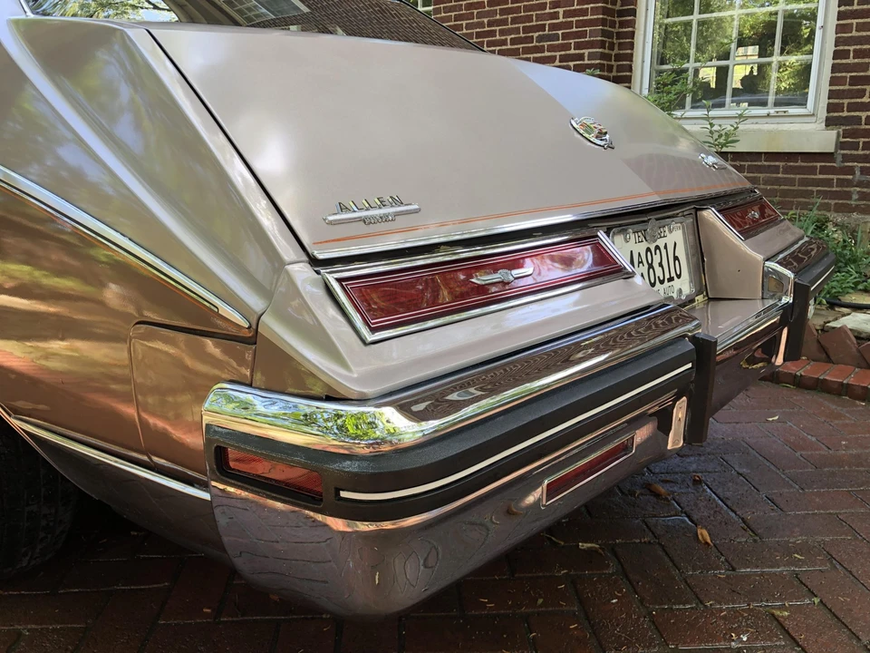 1982 Cadillac Seville - Image 18 of 31
