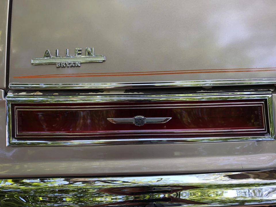 1982 Cadillac Seville - Image 19 of 31