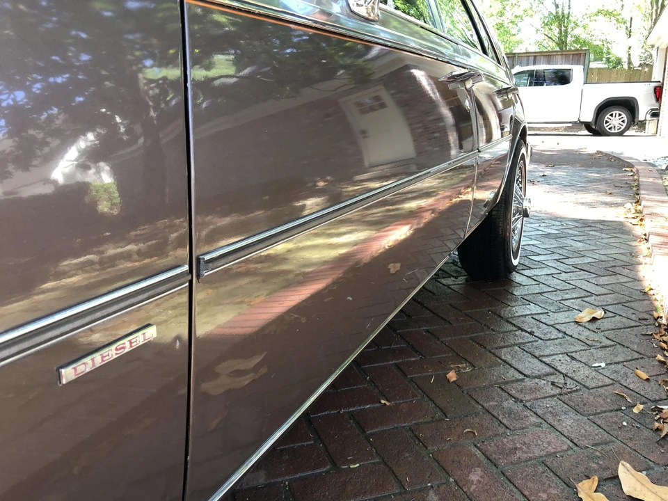 1982 Cadillac Seville - Image 15 of 31