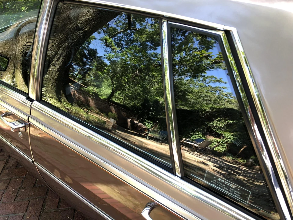 1982 Cadillac Seville - Image 30 of 31