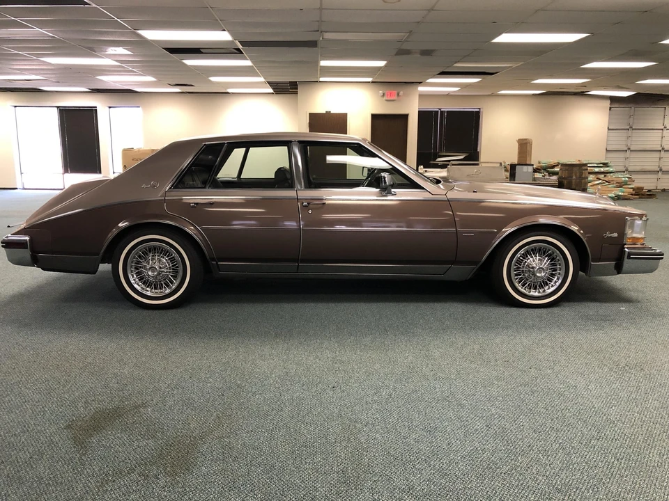 1982 Cadillac Seville - Image 8 of 31