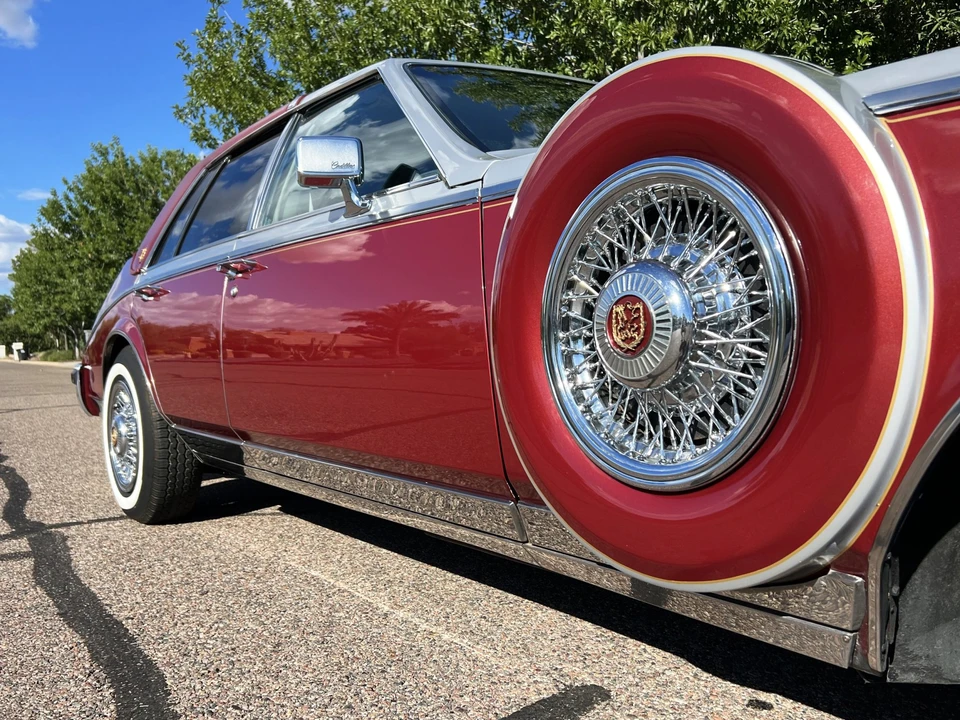 1982 Cadillac Seville - Image 29 of 31