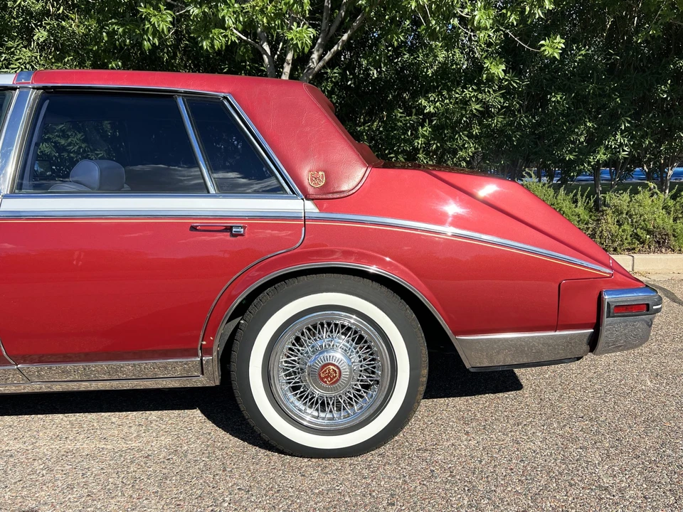 1982 Cadillac Seville - Image 25 of 31