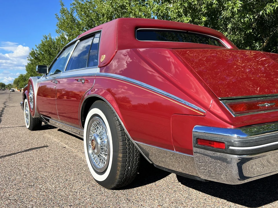1982 Cadillac Seville - Image 24 of 31