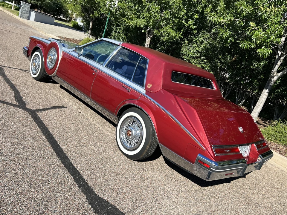 1982 Cadillac Seville - Image 18 of 31