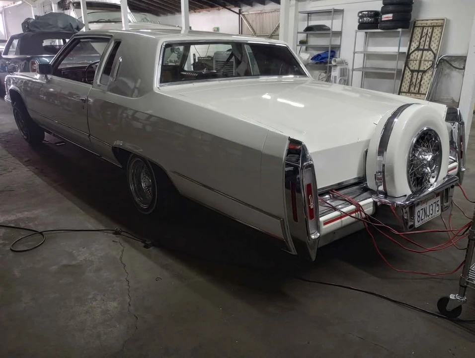 1982 Cadillac DeVille 5th Gen - Image 4 of 8