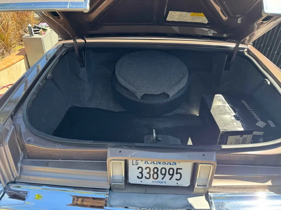 1982 Cadillac DeVille 5th Gen - Image 7 of 9