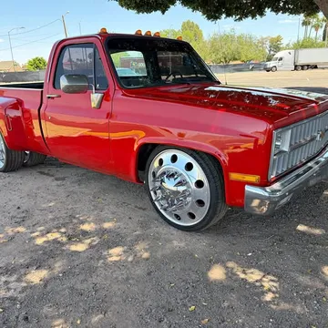 1982 Chevrolet 3500 HD Regular Cab & Chassis