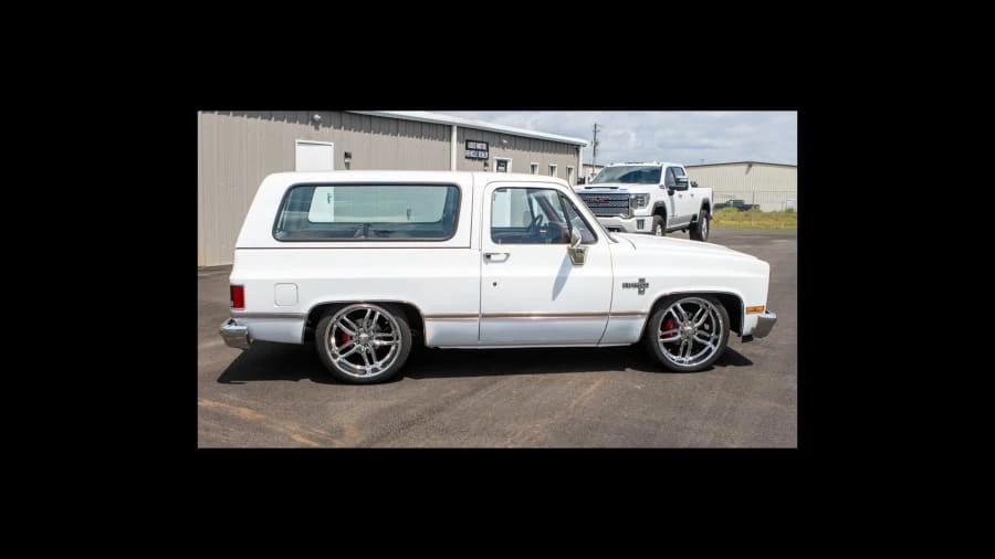 1982 Chevrolet K5 Blazer 2nd Gen - Image 3 of 17