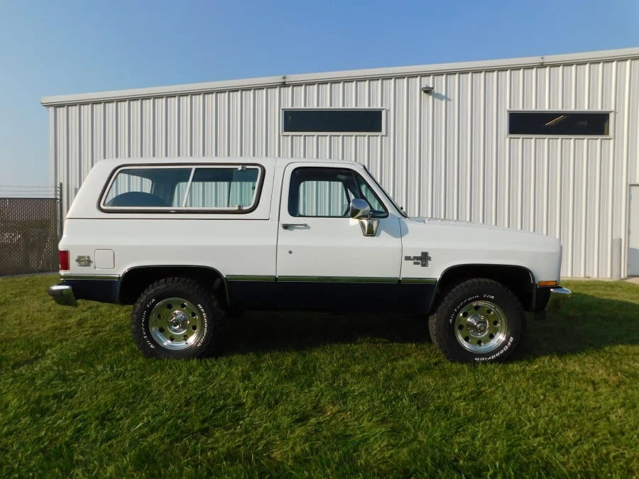 1982 Chevrolet K5 Blazer 2nd Gen - Image 2 of 11