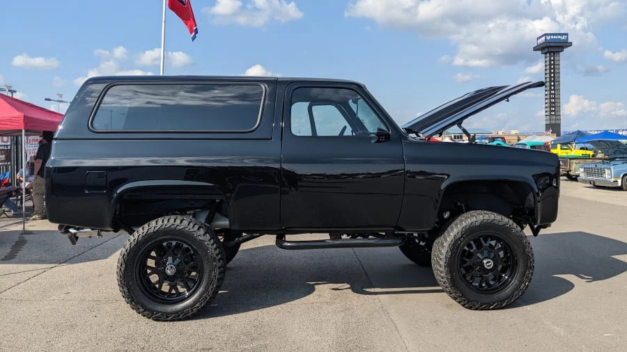 1982 Chevrolet K5 Blazer 2nd Gen - Image 2 of 12