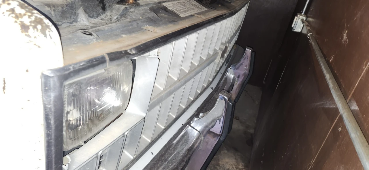 1982 Chevrolet K5 Blazer 2nd Gen - Image 2 of 11